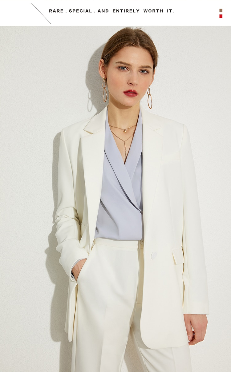 Women's Long Sleeved V-Neck Blouse