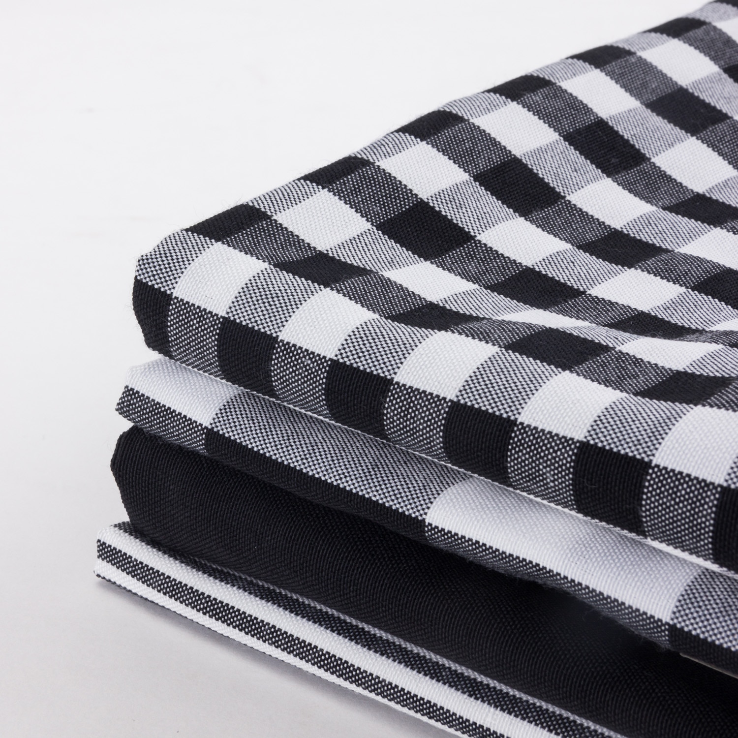 Plaid Patterned Cushion Cover