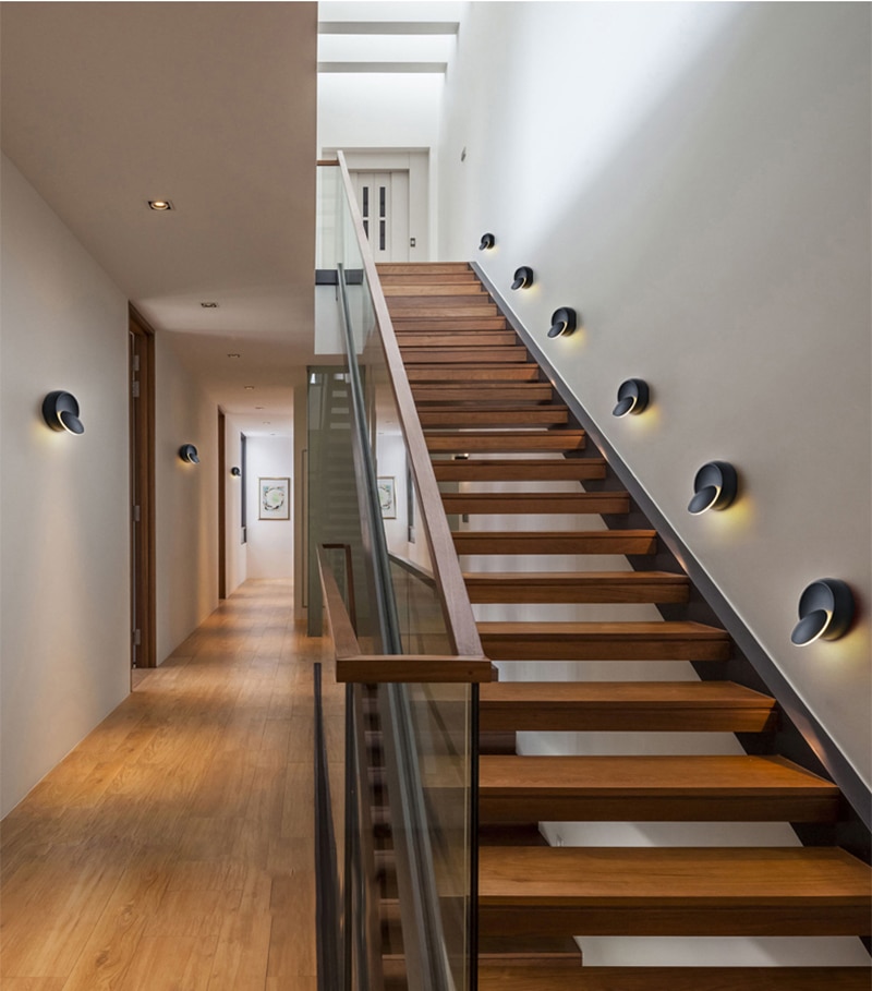 Unique Rotating Design Aluminum Wall Lamp